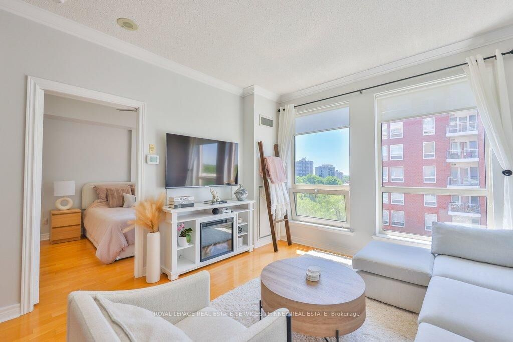 Property Photo: 50 Old Mill Road 706 ON L6J 7W1
