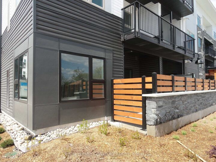 Property Photo:  110 Fergus Avenue 112  ON N2A 2H2 