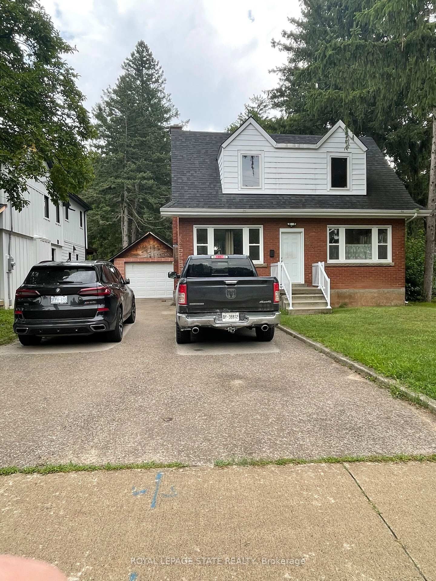 Property Photo: 893 Lasalle Park Road ON L7T 1M6