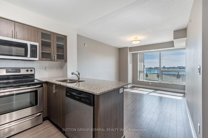 Property Photo:  75 Norman Bethune Avenue 412  ON L4B 0B6 