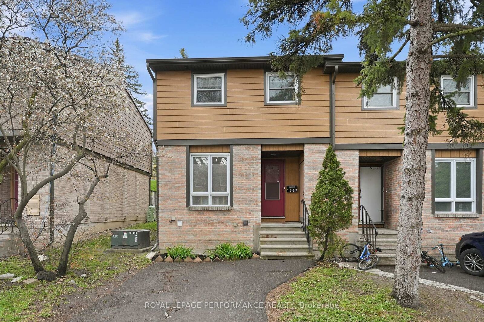 Property Photo:  1767 Trappist Lane  ON K1C 1X7 