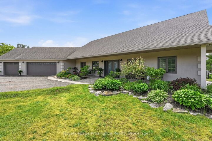 Property Photo:  1646 Harriet Lane  ON K0L 1T0 