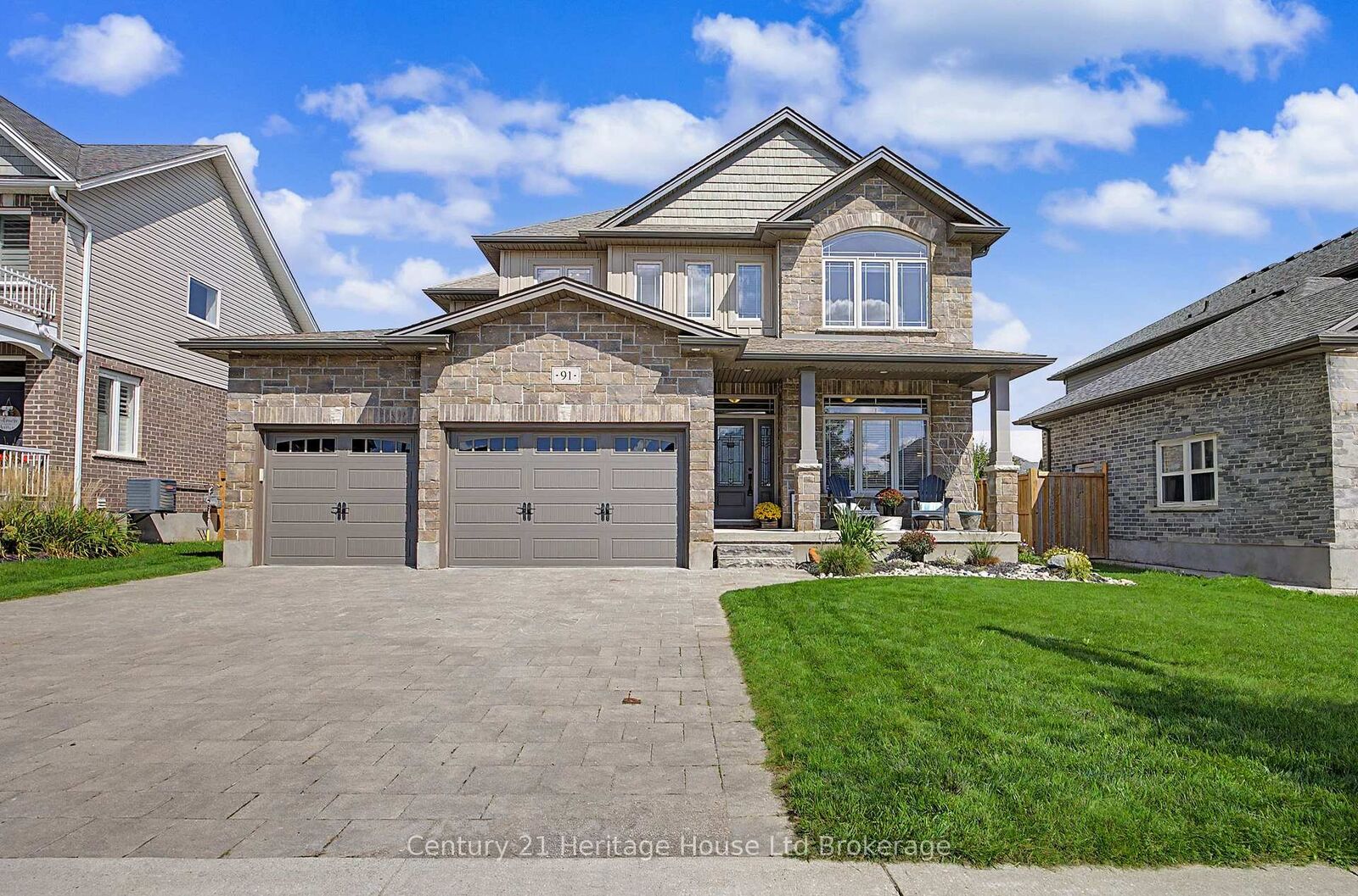 Property Photo: 91 Boyd Boulevard ON N0M 2M0