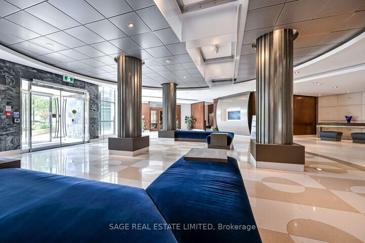 Property Photo:  410 Queens Quay W 1114  ON M5V 3T1 