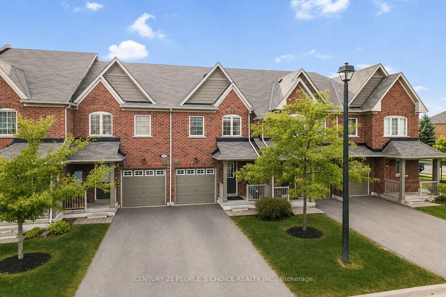 Photo de la propriété:  5070 Harvard Road 6  ON L5M 0X1 