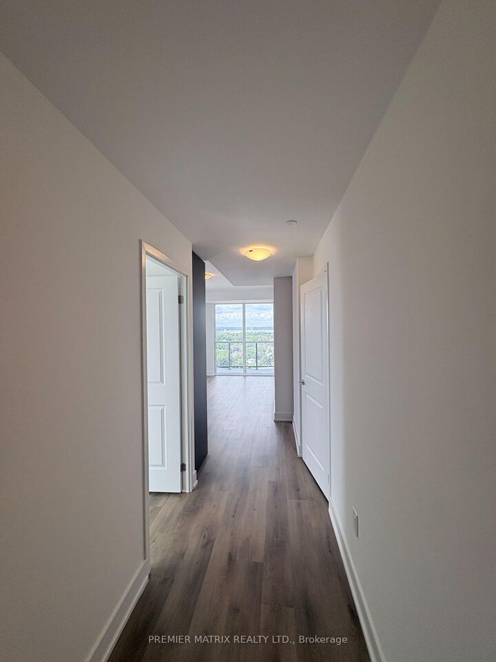 Property Photo:  115 Nipissing Road 1410A  ON L9T 1R3 