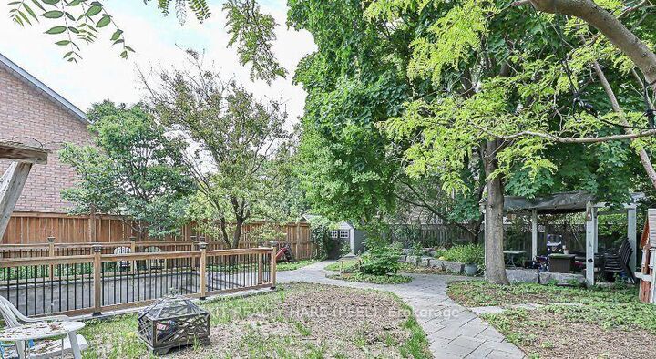 Property Photo: 7698 Kipling Avenue ON L4L 1Y6