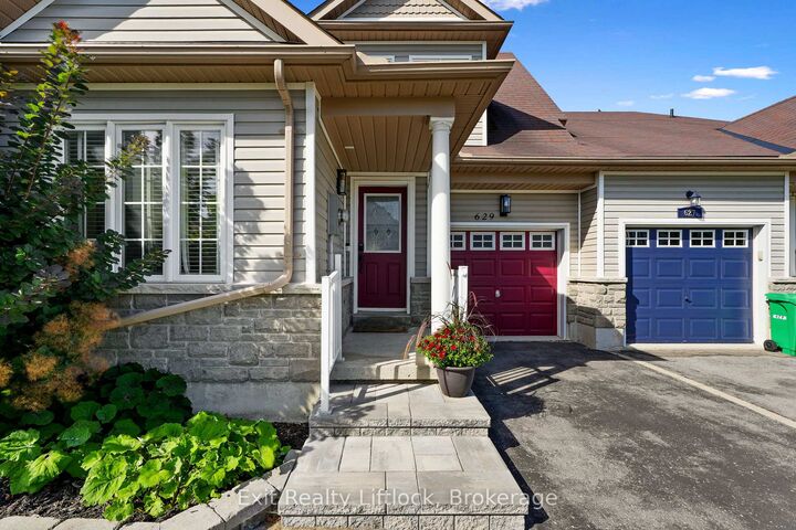 Property Photo: 629 Tully Crescent ON K9K 0B1