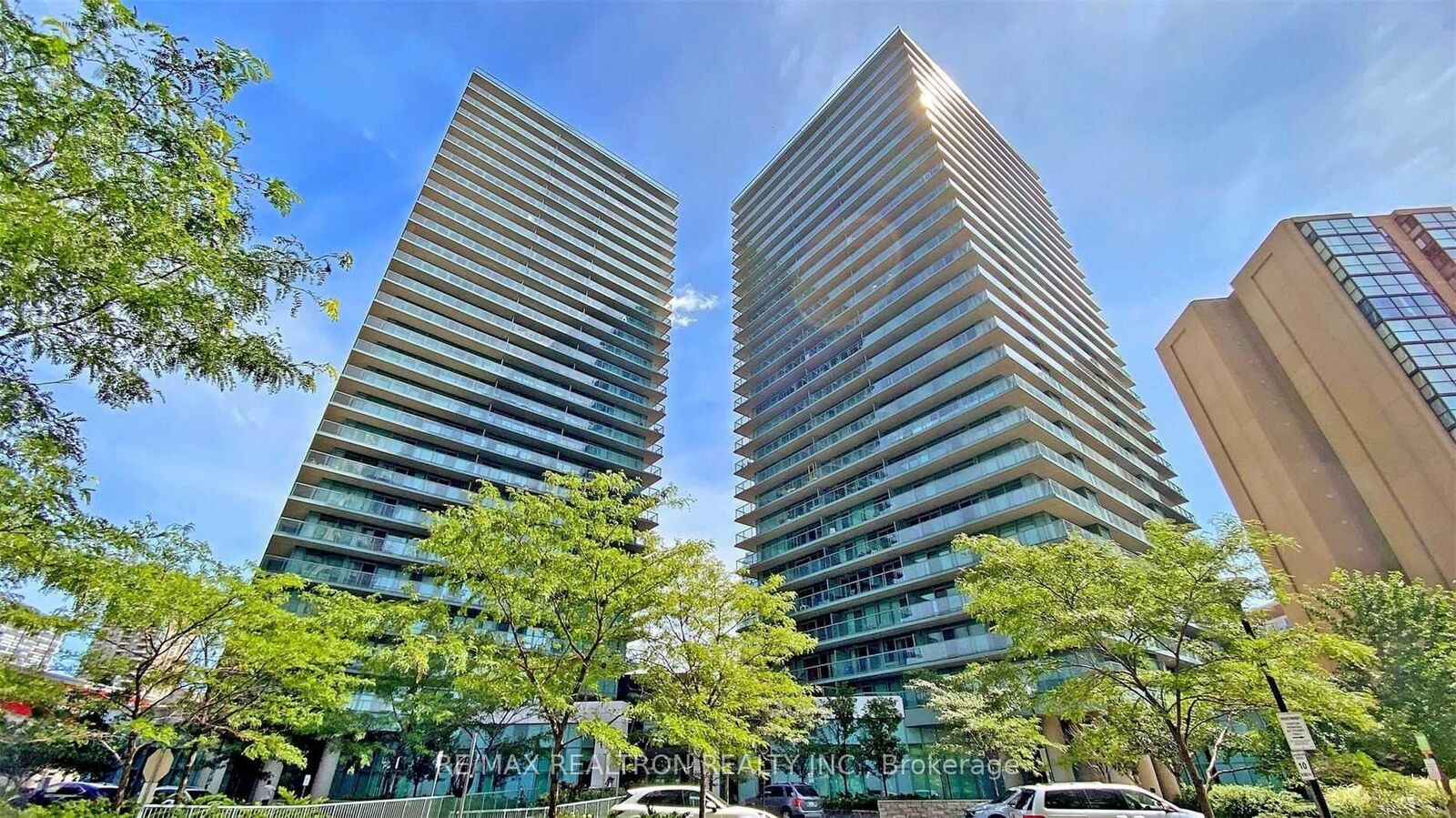 Property Photo:  5508 Yonge Street 1007  ON M2N 7L2 
