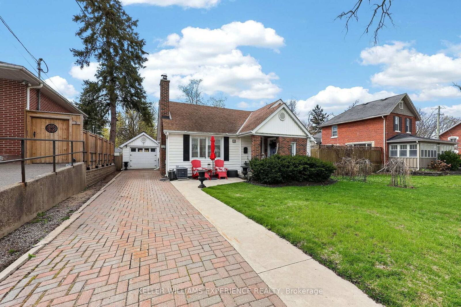 Property Photo:  79 Penetang Street  ON L4M 1V7 