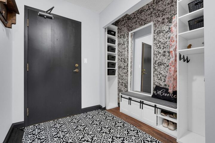 Property Photo:  140 Dunlop Street E 1003  ON L4M 6H9 
