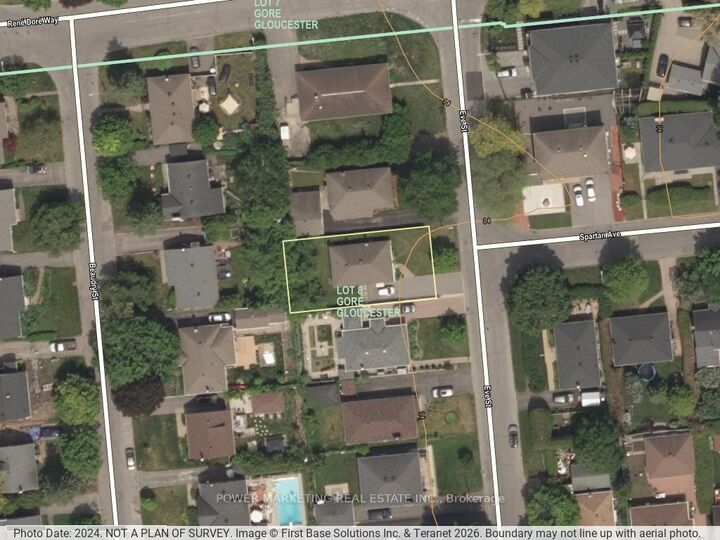 Property Photo:  944 Eve Street  ON K1K 3R4 