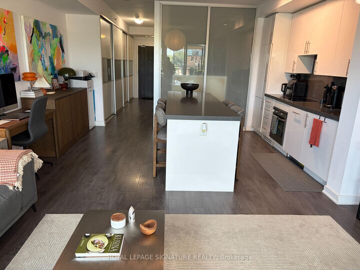 Property Photo:  156 Portland Street 405  ON M5V 0G1 