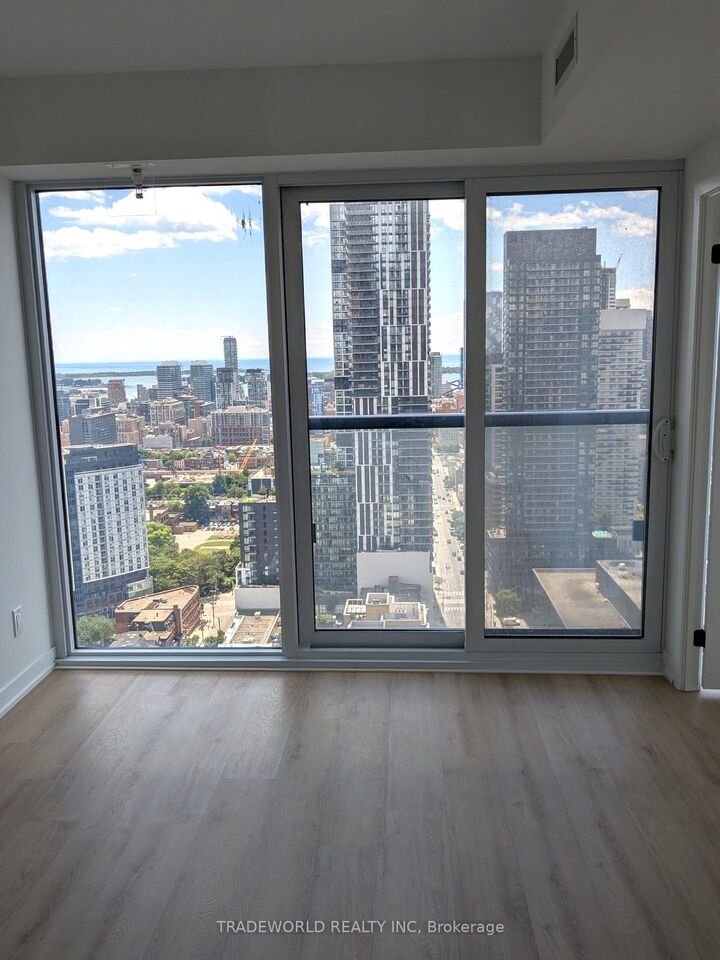 Property Photo:  319 Jarvis Street 3602  ON M5B 0C8 