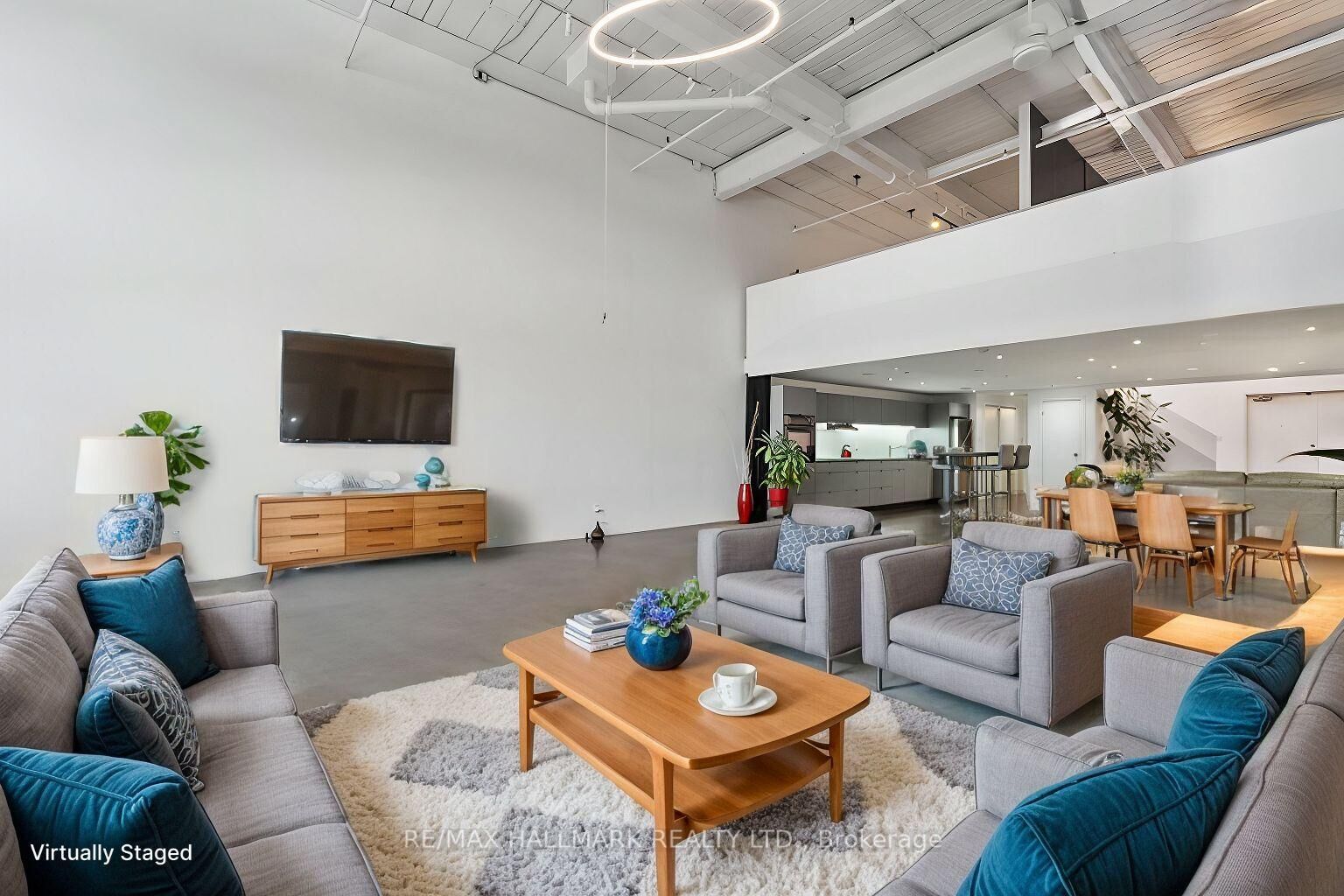 Property Photo:  1173 Dundas Street E 226  ON M4M 3P1 