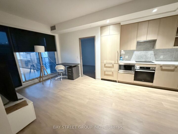 Property Photo:  85 McMahon Drive 507  ON M2K 0H1 