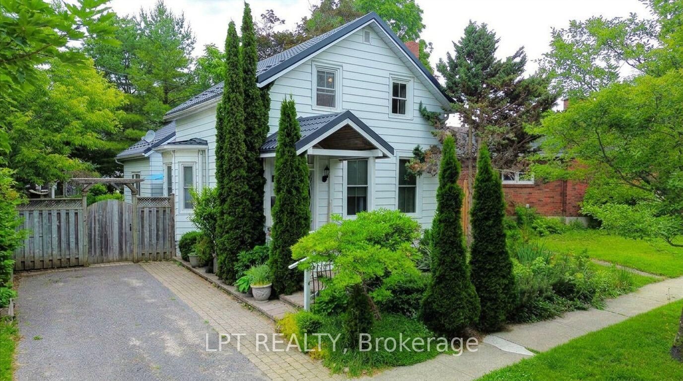 Property Photo:  60 Bloomsgrove Avenue  ON L1A 1X4 