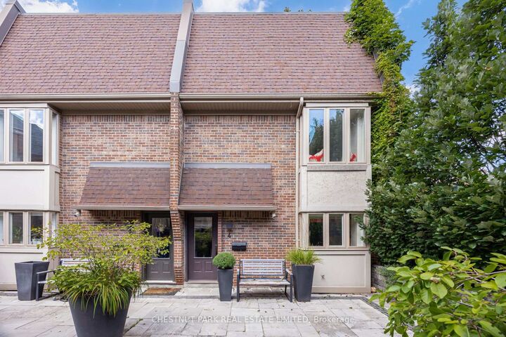 Property Photo:  76 Birch Avenue 4  ON M4V 1C8 
