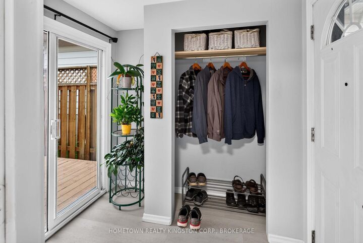 Property Photo:  60 Guthrie Drive  ON K7K 5X5 