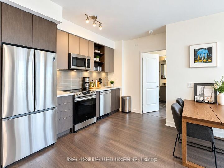 Property Photo:  4675 Metcalfe Avenue S 904  ON L5M 0Z8 