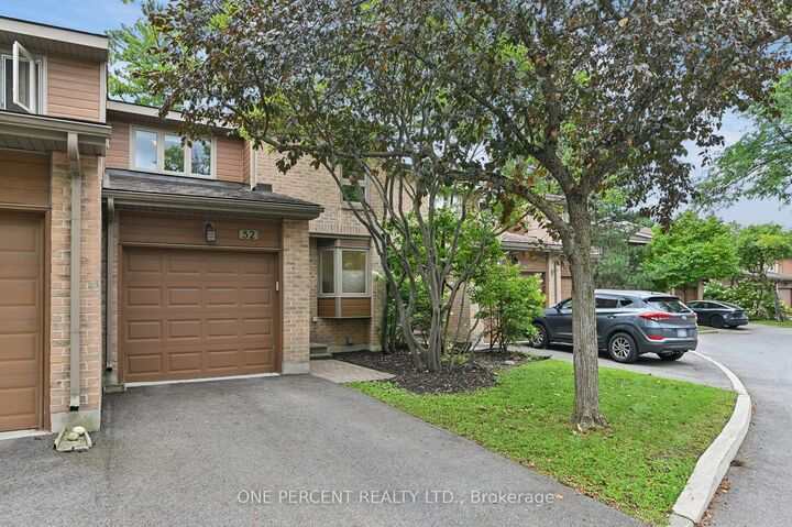 Property Photo: 710 Coronation Avenue 52 ON K1G 4G7