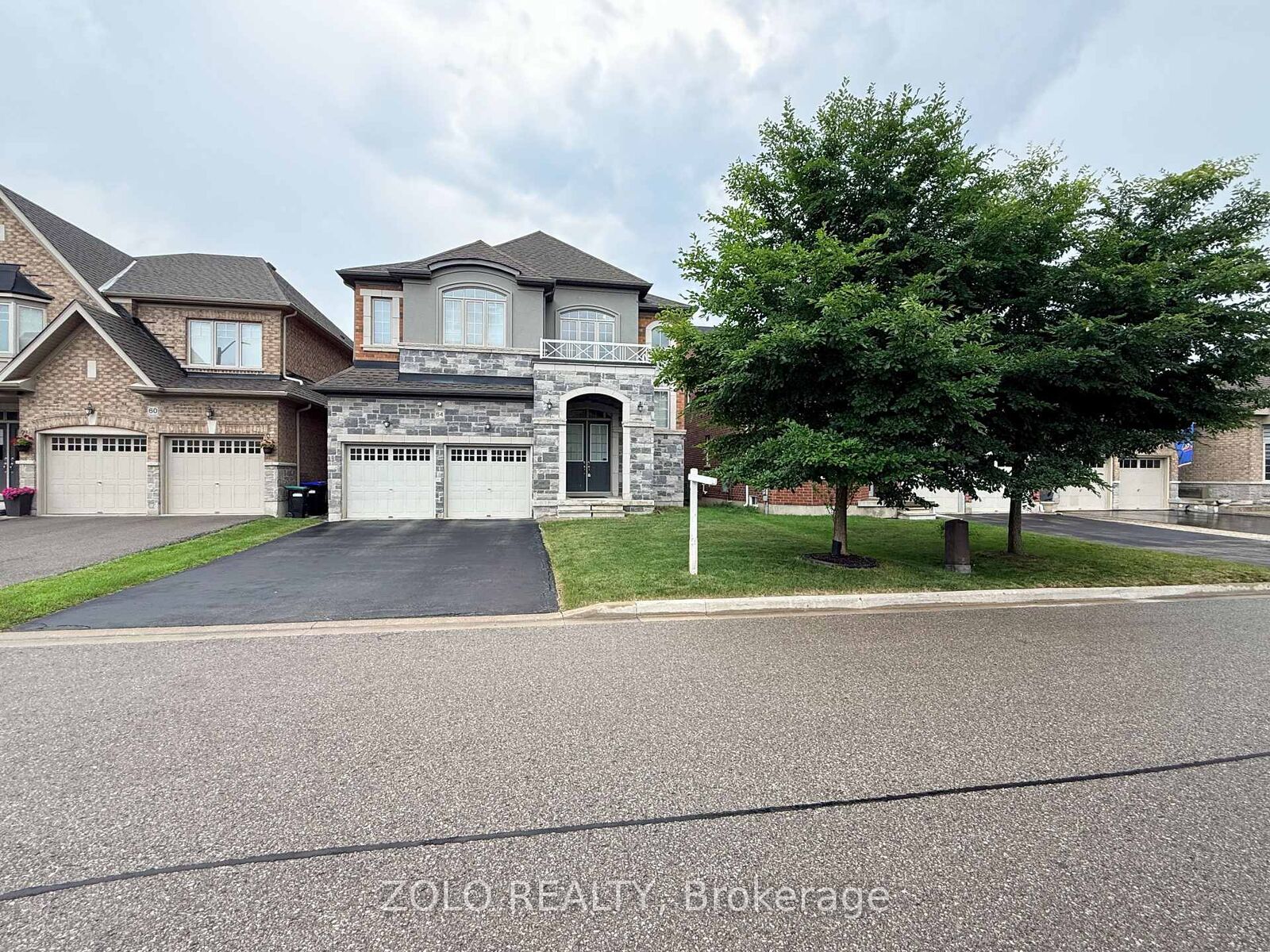 Property Photo:  64 Cayton Crescent  ON L3Z 0V9 