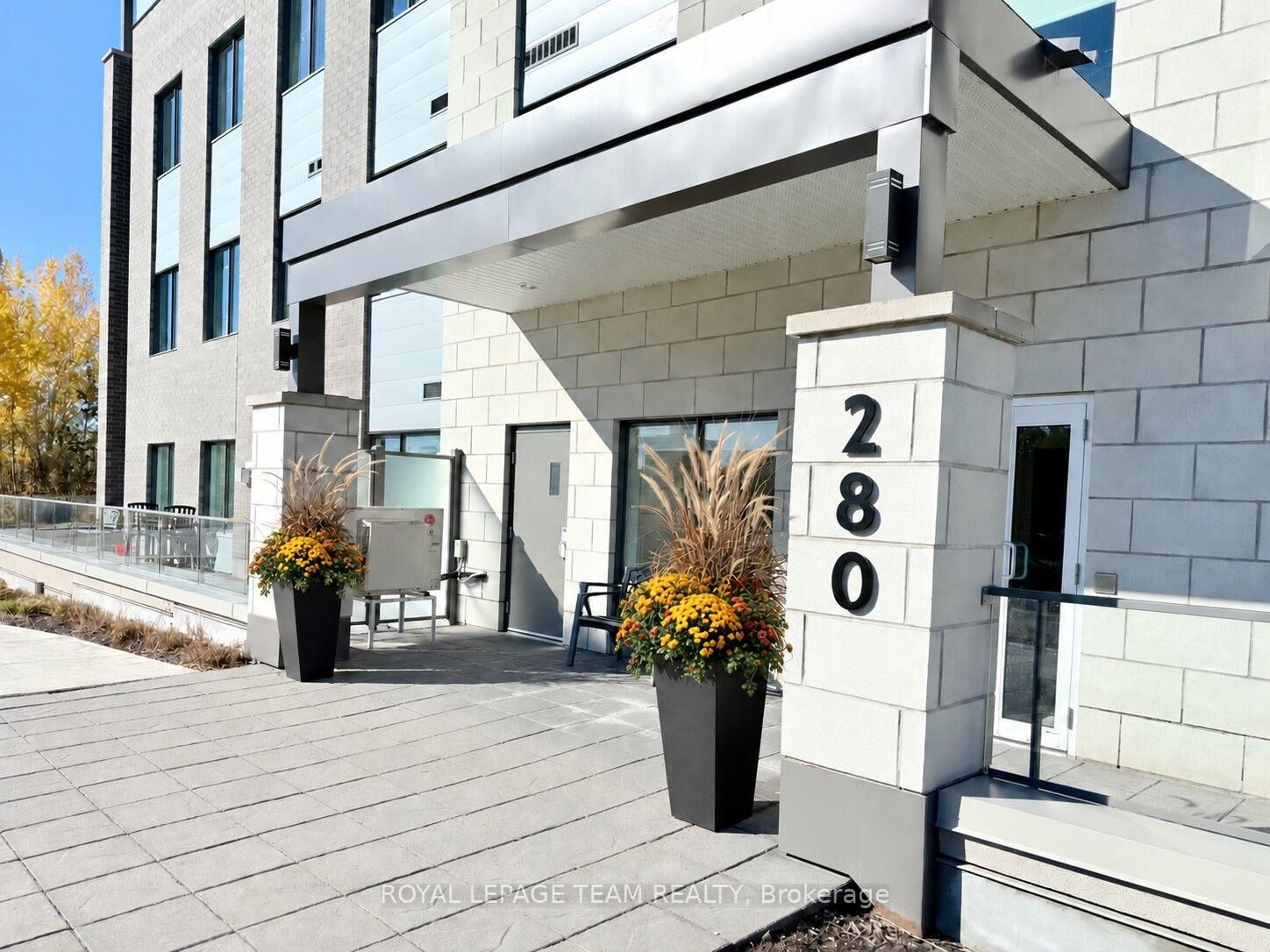 Property Photo:  280 Herzberg Road 105  ON K2K 0N8 
