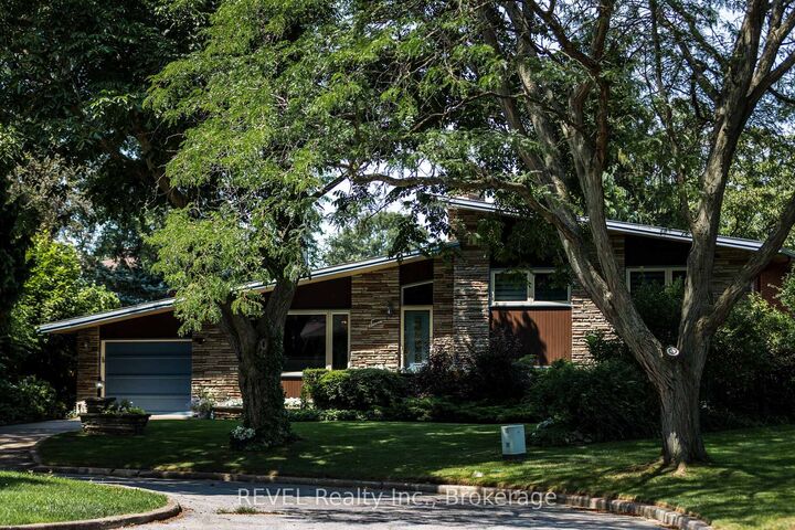 Property Photo:  7 Glenayr Place  ON L2T 2A2 
