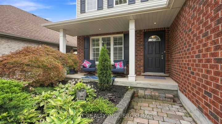 Property Photo:  4 Arlene Street  ON L2S 4C9 