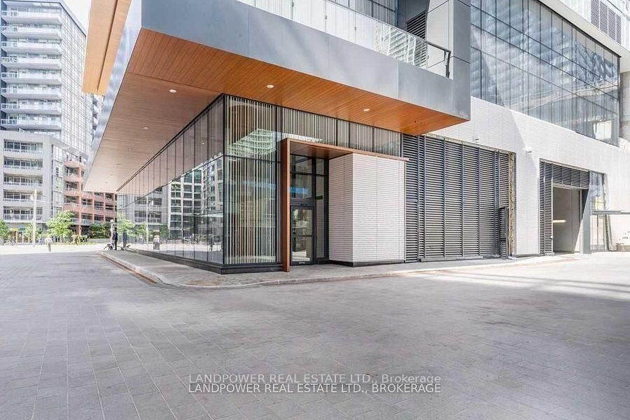 Property Photo:  19 Bathurst Street 2006  ON M5V 0N2 
