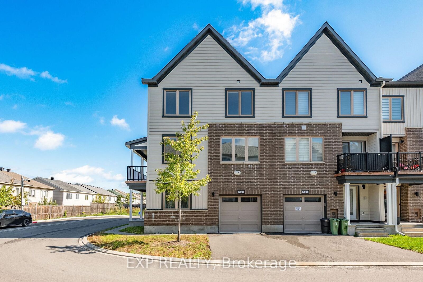 Property Photo:  546 Woven Private  ON K2S 3B2 