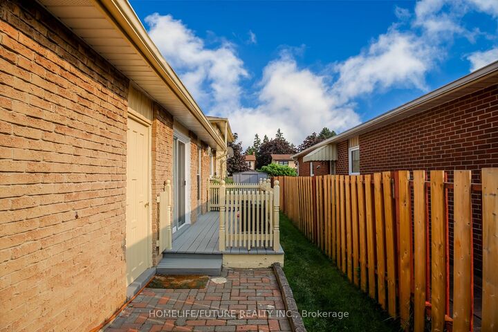Property Photo: 207 Michael Boulevard ON L1N 6B5