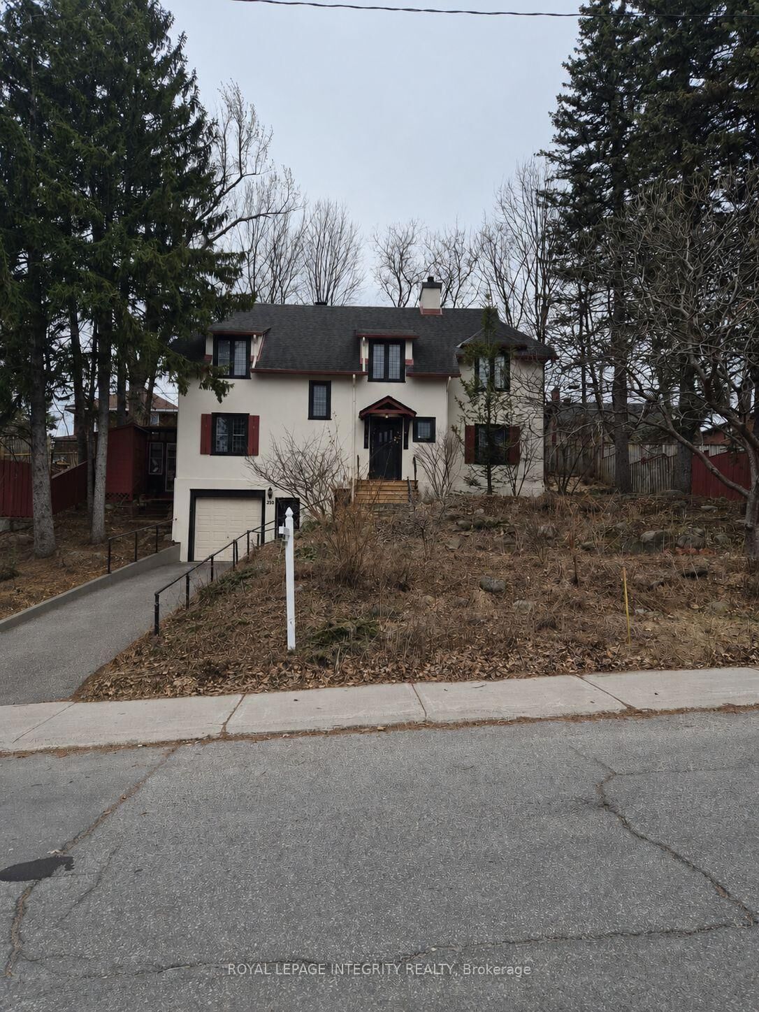Property Photo:  290 A Holmwood Avenue  ON K1S 2R3 