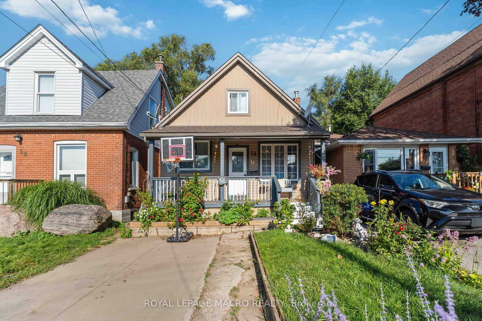 Property Photo:  54 East 23rd Street  ON L8V 2W6 