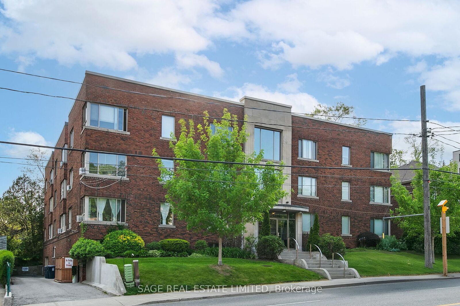 Property Photo:  1840 Bathurst Street 204  ON M5P 3K7 