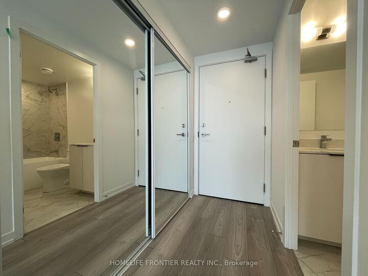 Property Photo:  82 Dalhousie Street 1108  ON M5B 0C5 