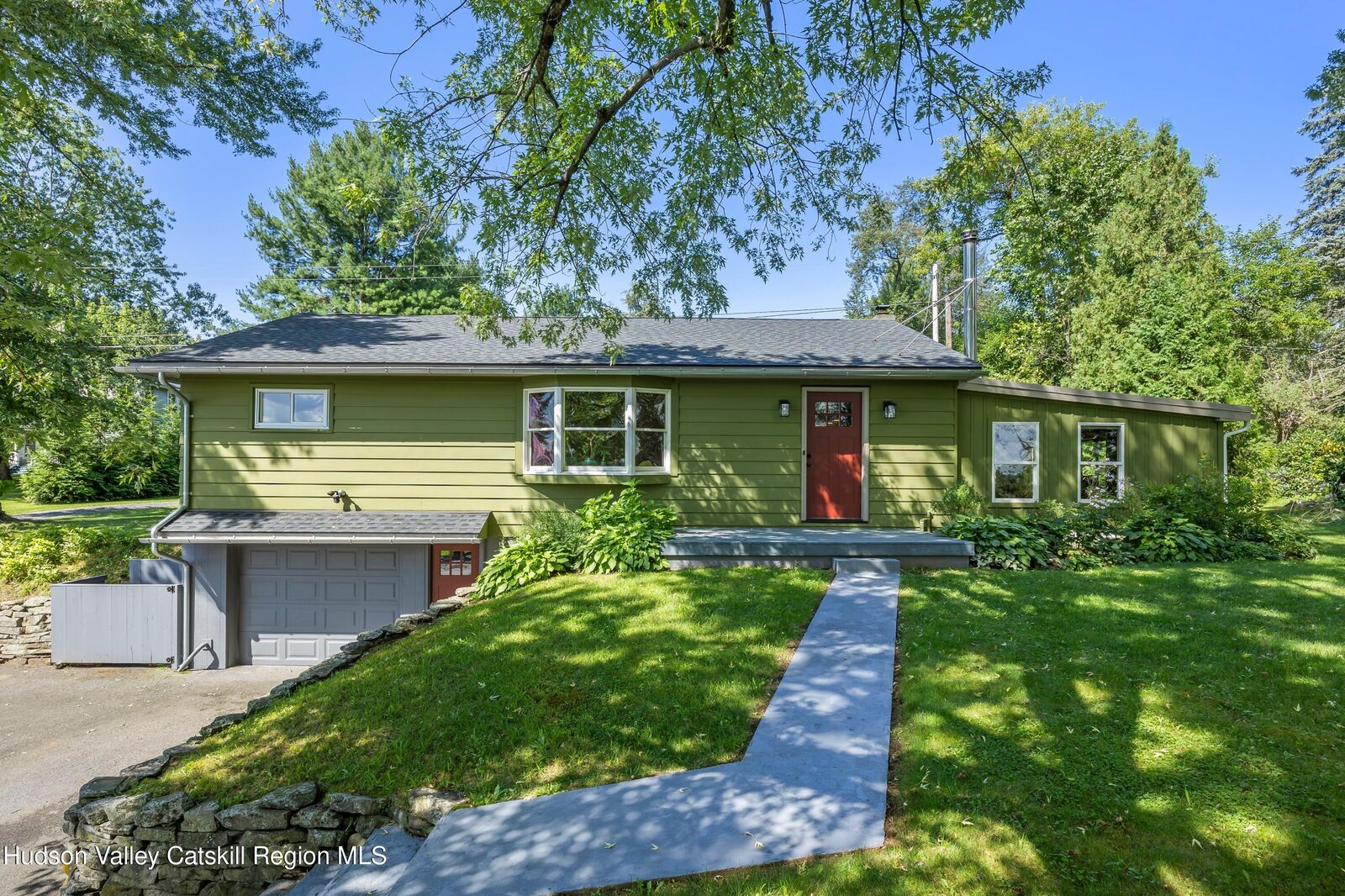 Property Photo:  670 Blue Hill  NY 12534 