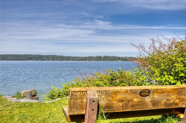 Property Photo:  395 Woodley Rd  BC V9G 1Y2 