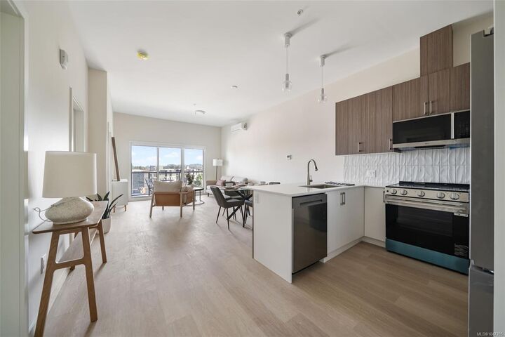 Property Photo:  777 Station Ave #406  BC V9B 7K5 