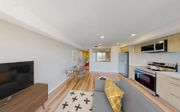 Property Photo:  408 East Columbia 504  BC V3L 1B1 