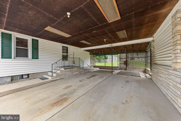 Property Photo:  304 Water Street  VA 22824 