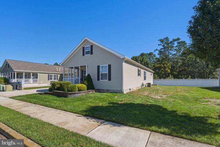 Property Photo:  17 Betsy Ross Court  NJ 08332 
