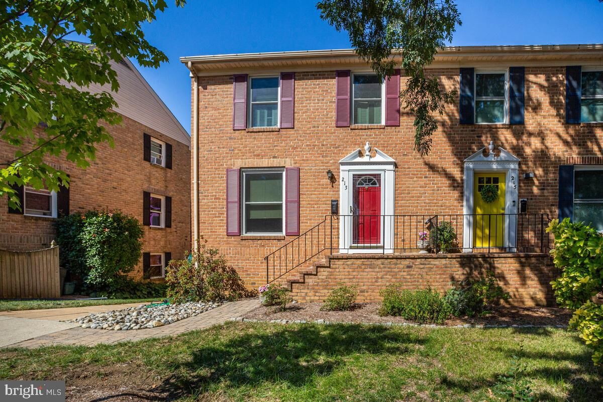 Property Photo:  213 Georgetown  MD 21403 