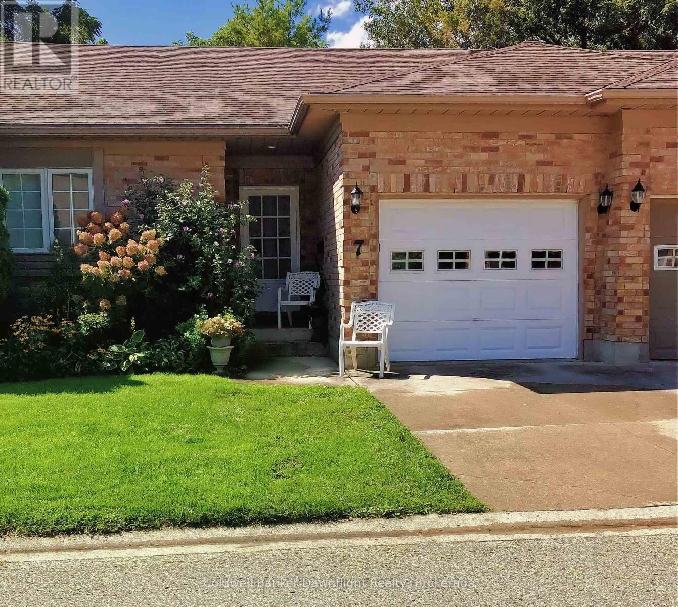 Property Photo:  7 Brookside Place  ON N0M 1S2 