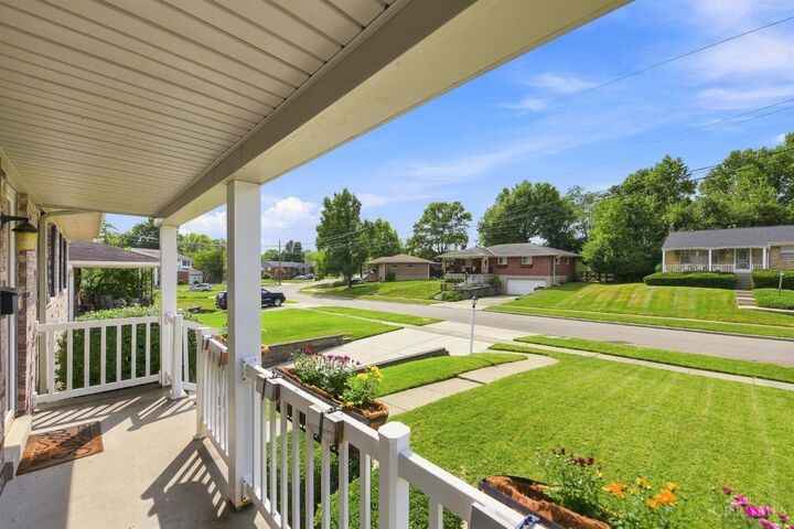 Property Photo:  2927 Goda Avenue  OH 45211 