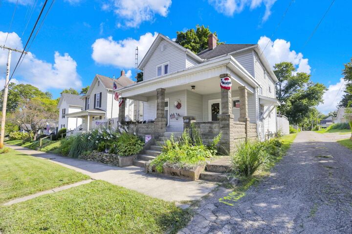 Property Photo:  115 W Shields Street  OH 43055 