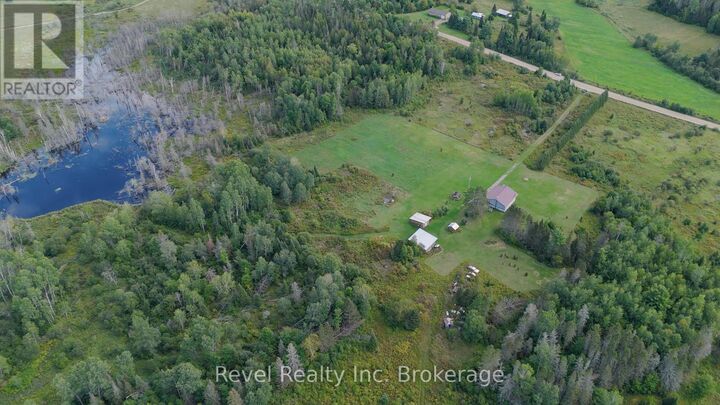 Property Photo: 2395 Papineau Road ON P0H 1V0