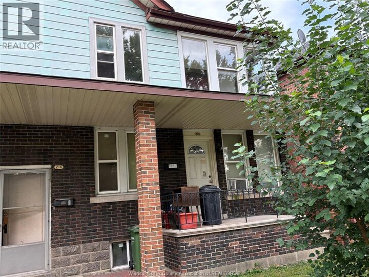 Property Photo:  216 Cameron Avenue  ON N9B 1Y6 