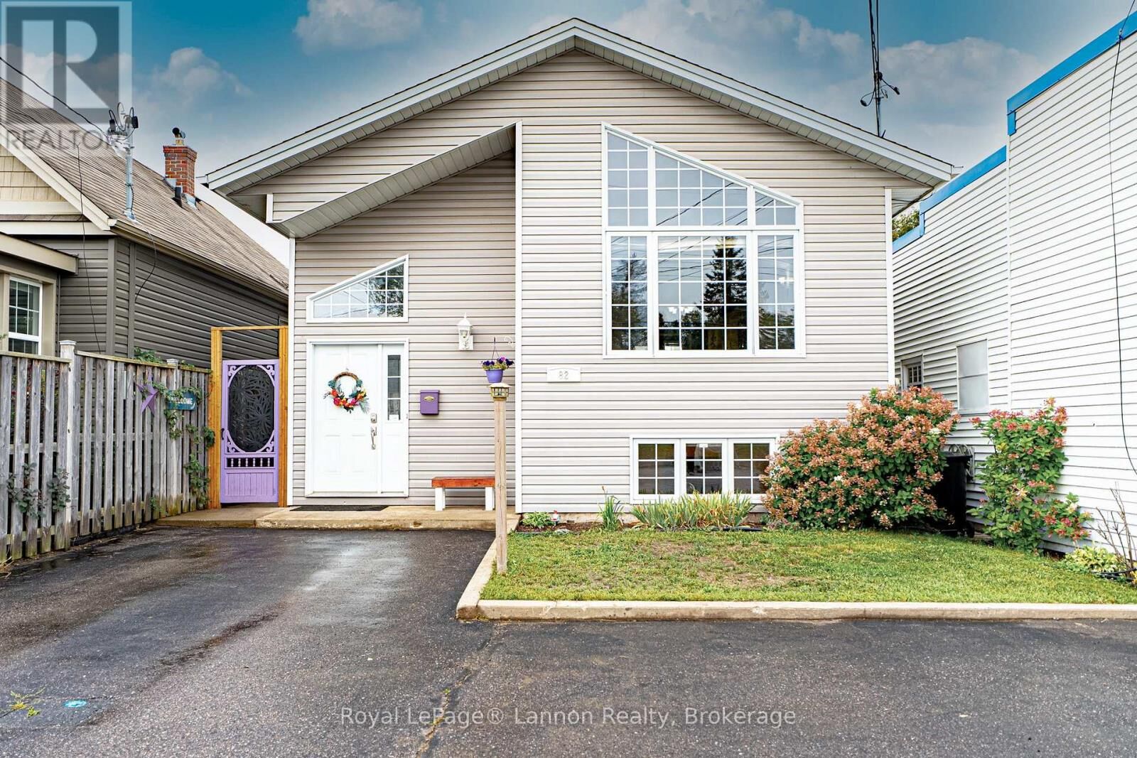 Property Photo: 82 Brent Street ON P7A 5T6