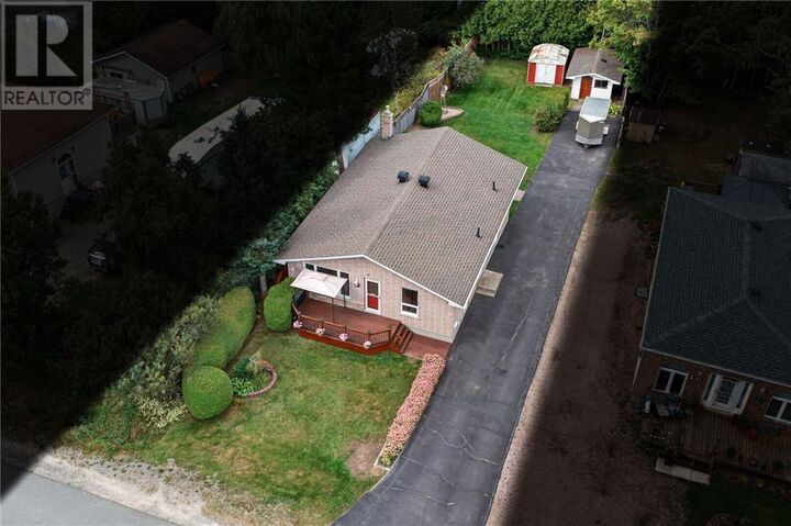 Property Photo:  85 Ridgemount Avenue  ON P3B 3W4 